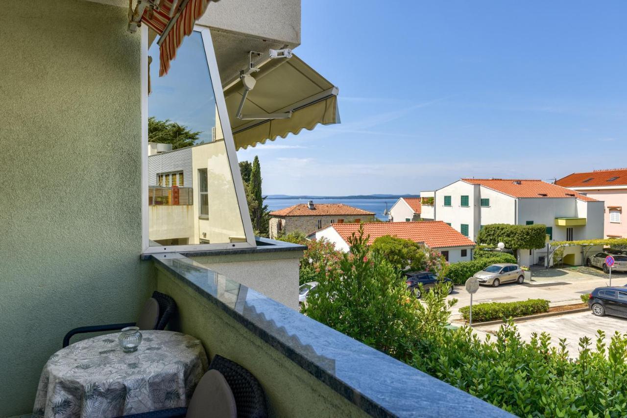 Olive Maris Apartment Petrcane Exterior photo